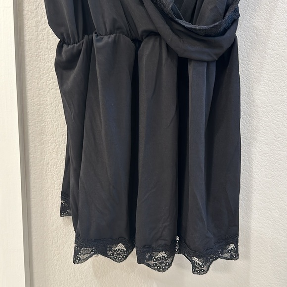 EUC Black Yummy Plus Brand Size 1x Lace Spaghetti Tank Top Solid Black - Picture 7 of 8